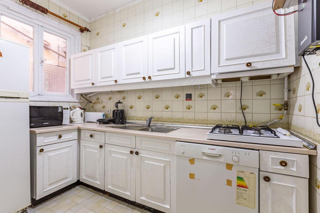 Charming Apartment Surrounded By Vibrant Attractions In Kadikoy Istanbul Eksteriør billede