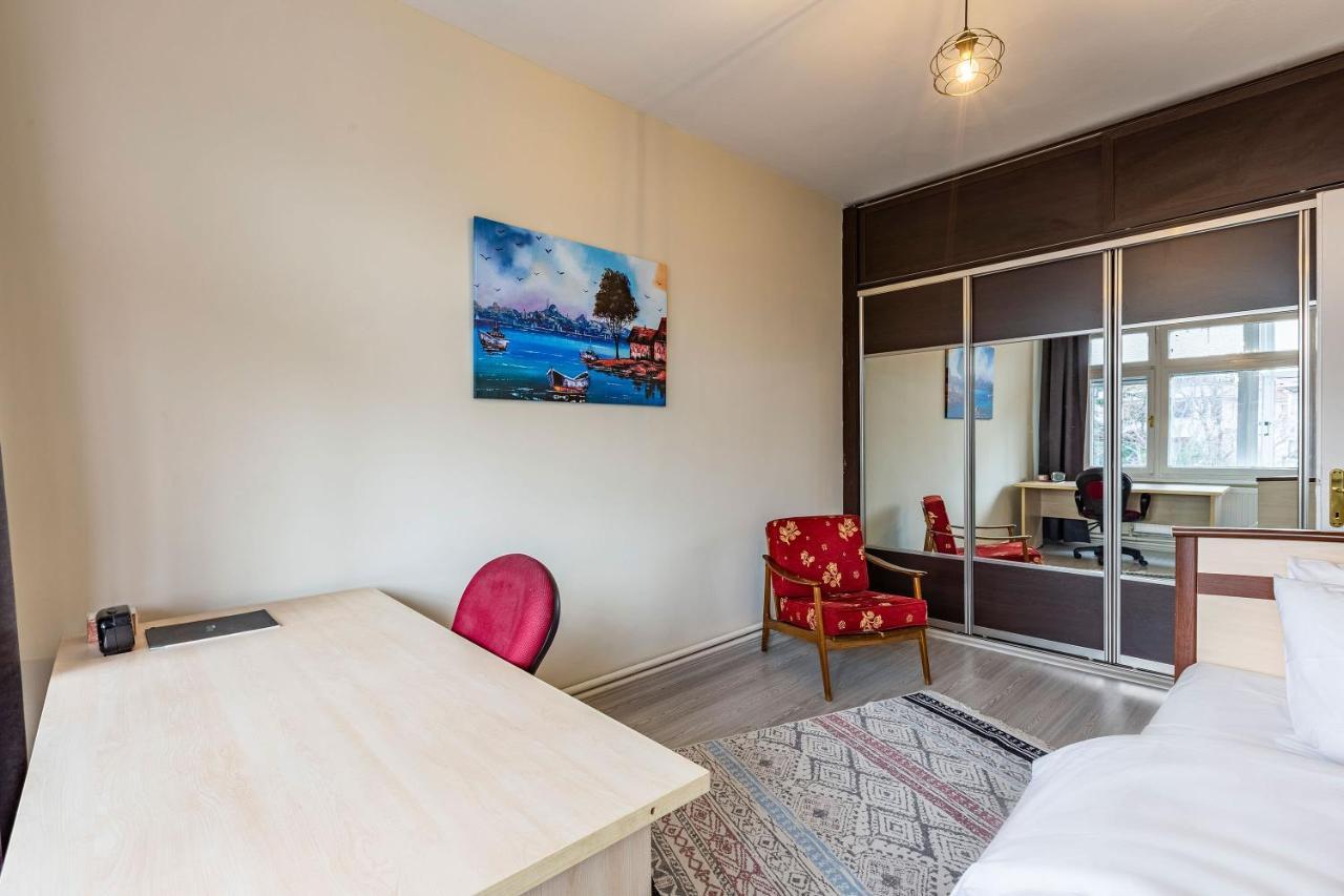 Charming Apartment Surrounded By Vibrant Attractions In Kadikoy Istanbul Eksteriør billede