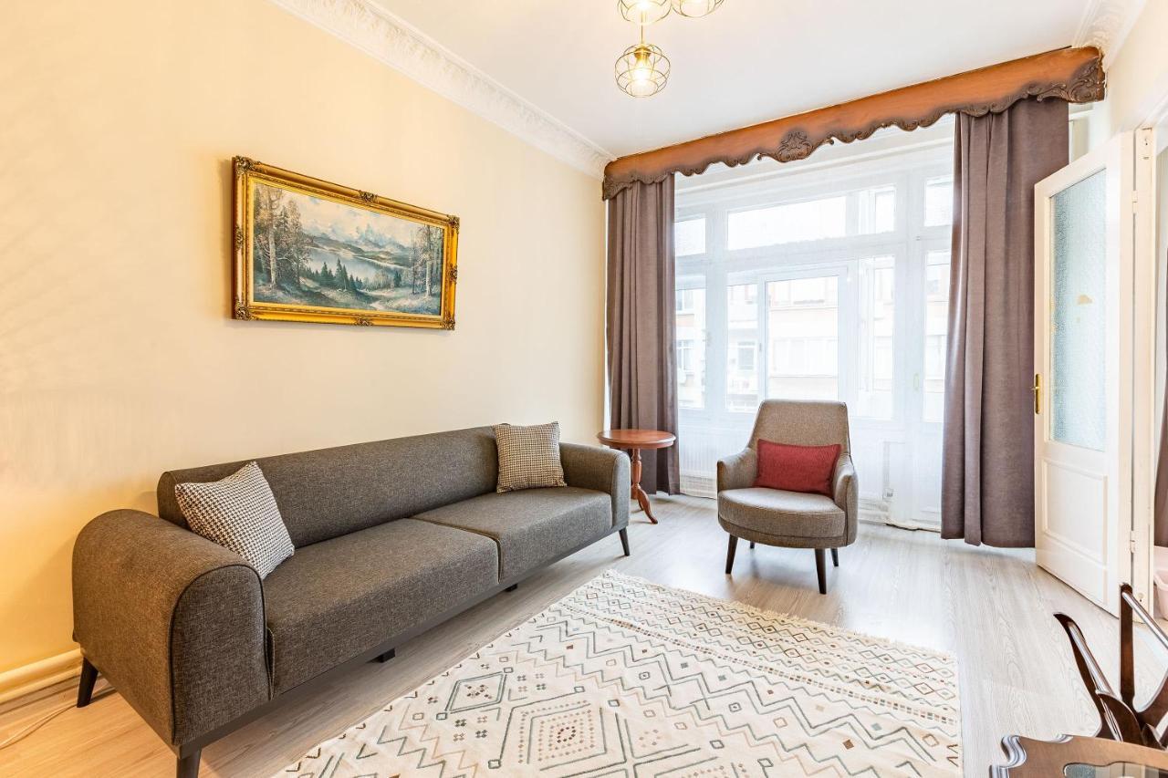 Charming Apartment Surrounded By Vibrant Attractions In Kadikoy Istanbul Eksteriør billede